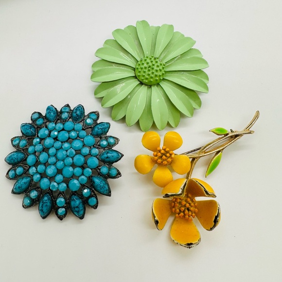Vintage Mod Flower Power Brooch Lot - Picture 8 of 8